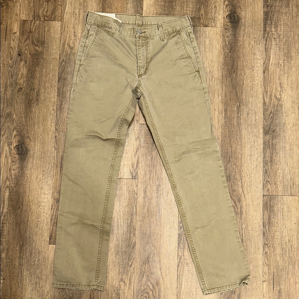 Classic Men's Khaki Chinos